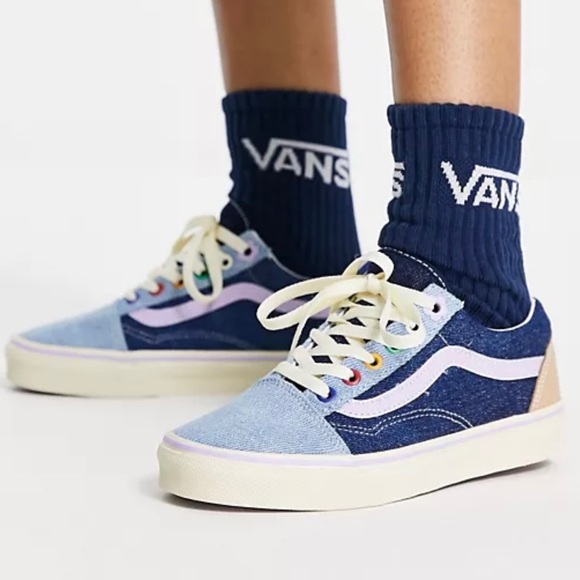 Vans x Old Skool Emma Holland on Holiday Sneaker - Picture 12 of 13